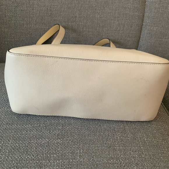 Coach Cream and Tan Tote Bag - Picture 4 of 7